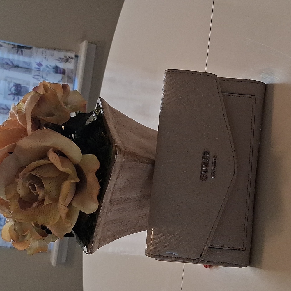 GUESS Beige Stylish Wallet